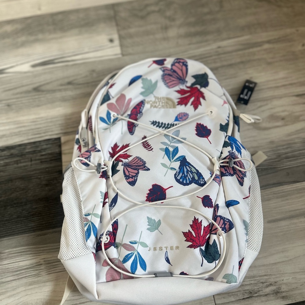 The North Face Women's Jester Fall Wanderer Gardenia White Backpack